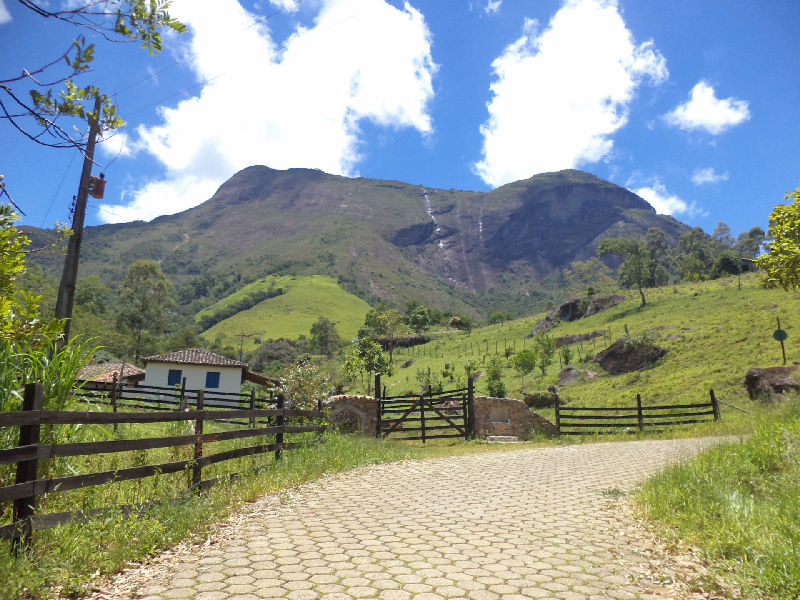 Pedra do Pato - Parque Estadual da Serra do Brigadeiro